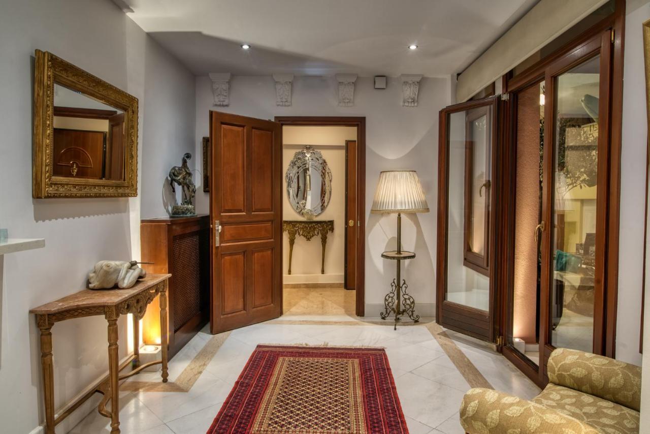Farmaki Residence, Plaka Афіни Екстер'єр фото