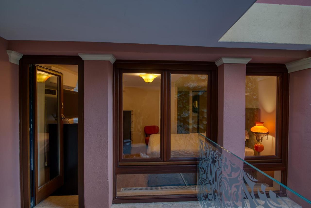 Farmaki Residence, Plaka Афіни Екстер'єр фото